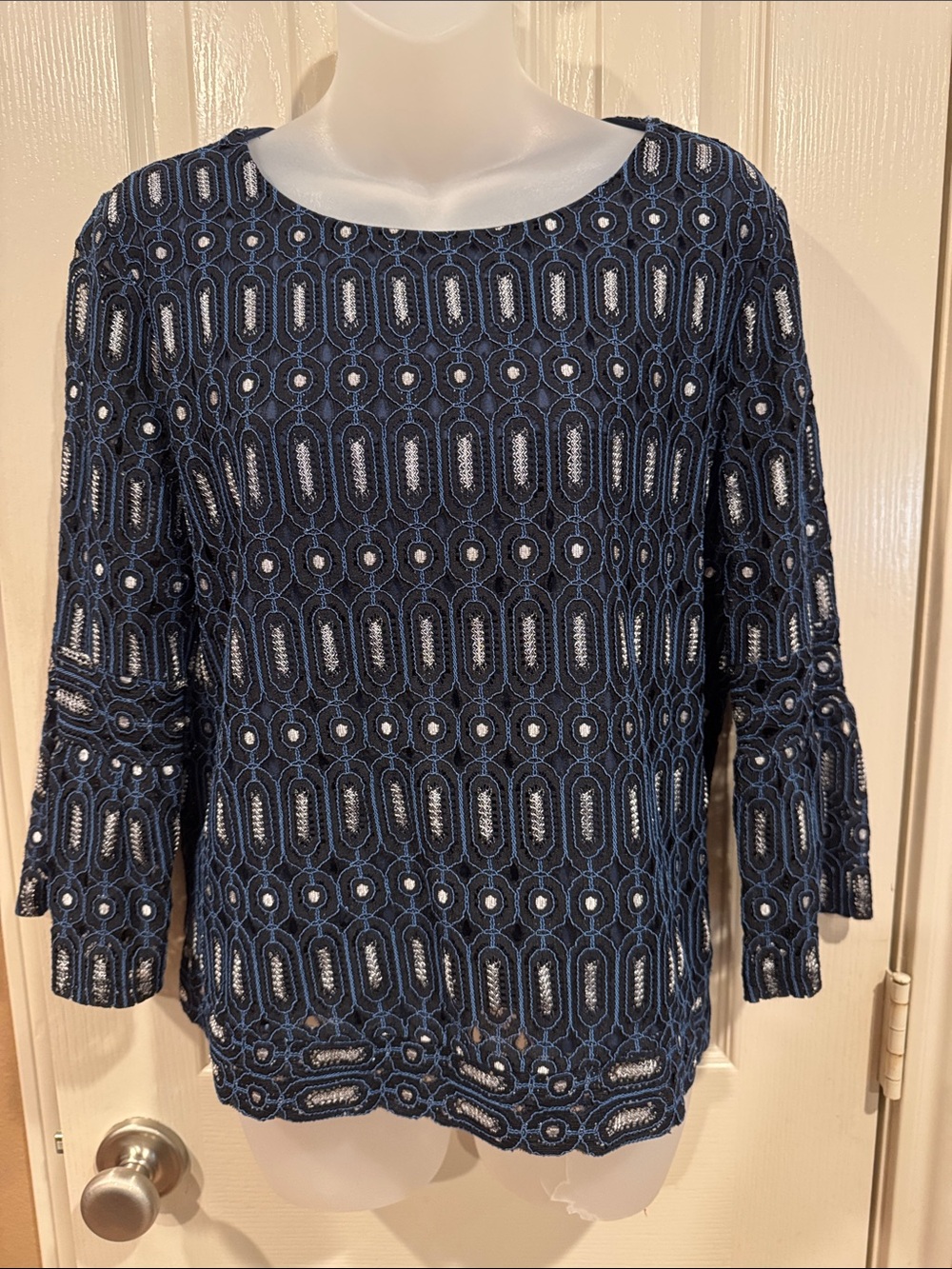 Gorgeous LOFT blouse in black, blue and silver. Sz Medium